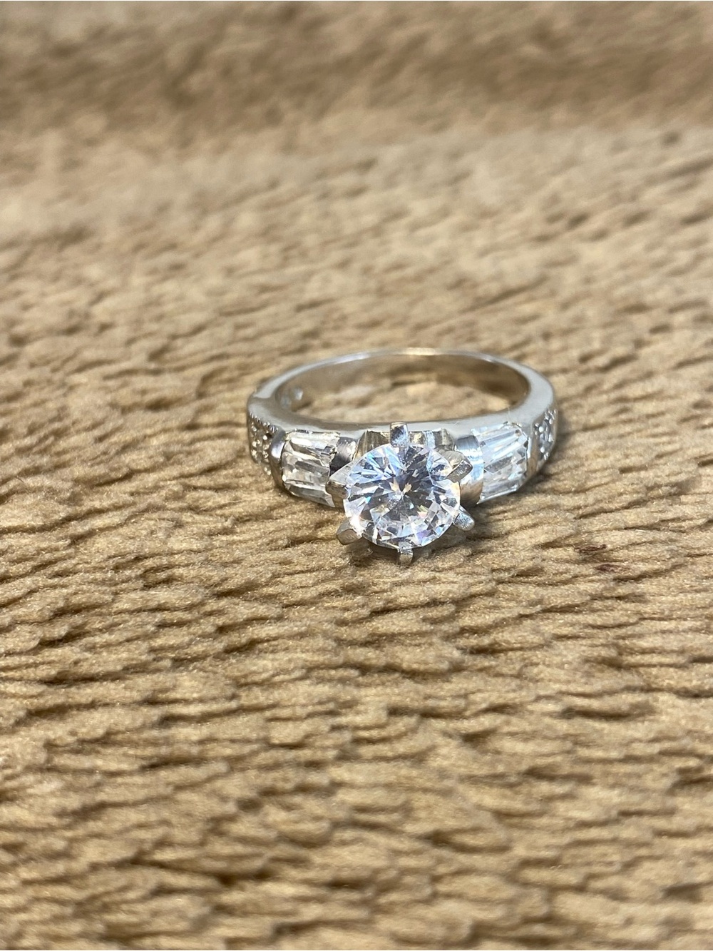 925 Sterling Silver Ring size 7 1/2